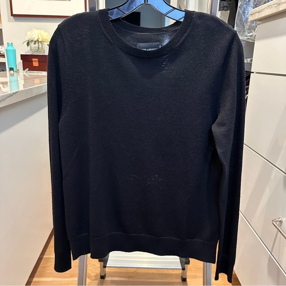 Pullover top, black merino wool fine, sheer knit, metal skull pattern on back. - Picture 6 of 7